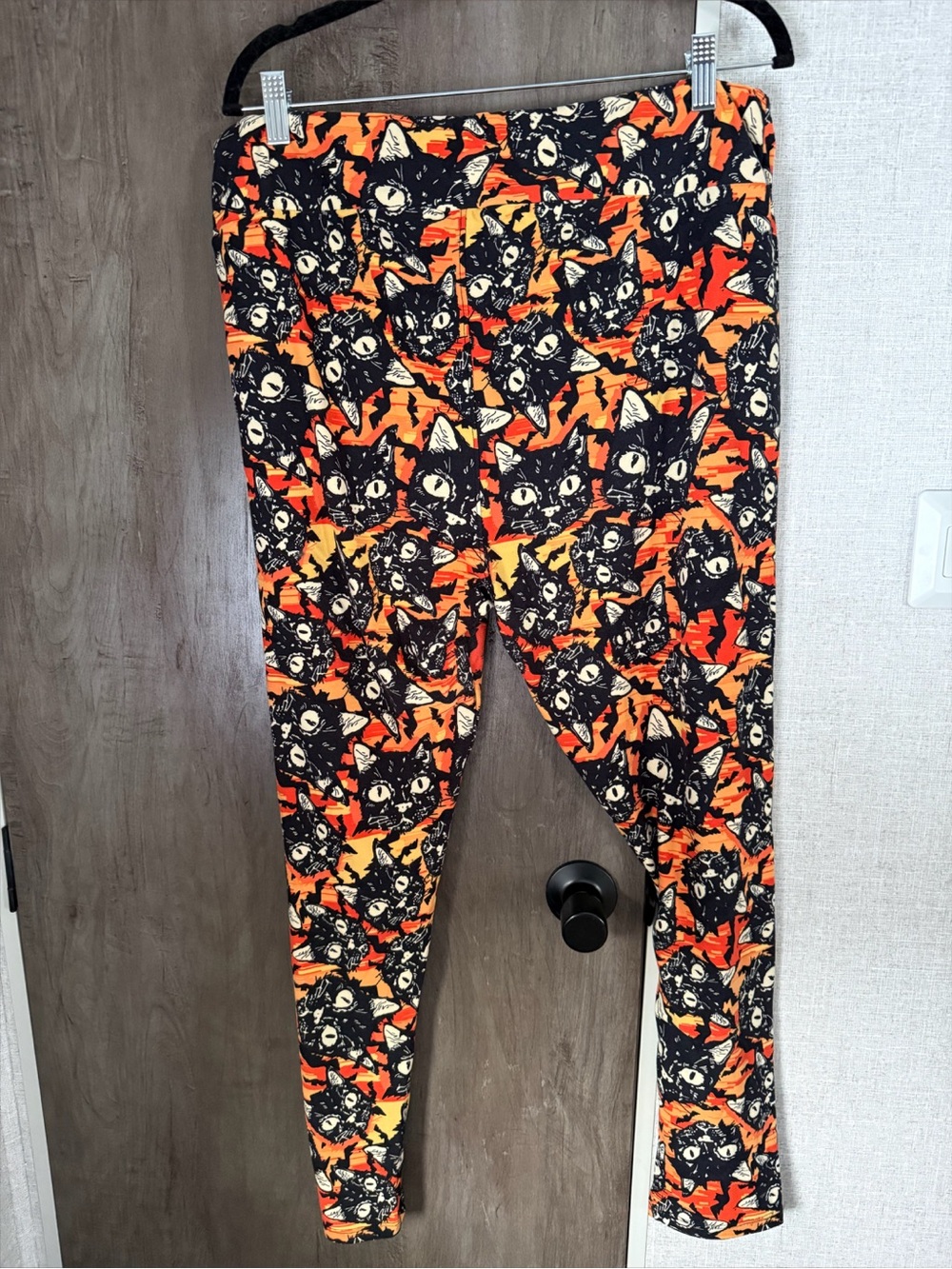 LuLaRoe Halloween Black Cat Print Legging